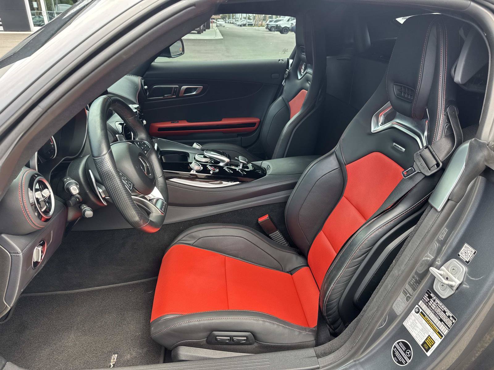 Used 2018 Mercedes-Benz AMG GT Roadster image 14