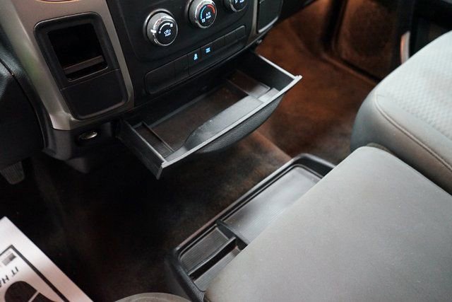 Used 2013 RAM 1500 Classic SLT w/ Premium Display Pkg image 31