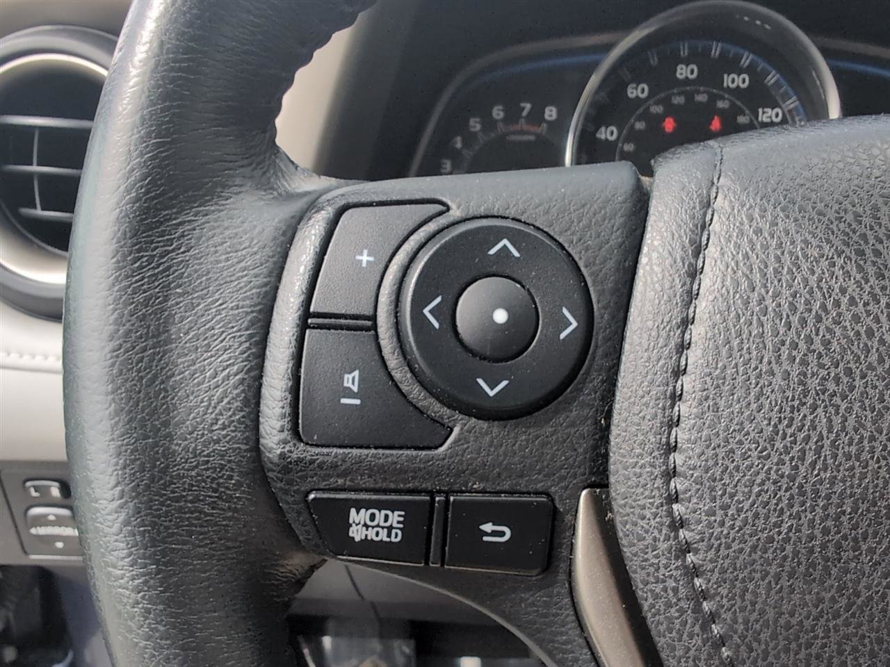 Used 2014 Toyota RAV4 Limited w/ Technology Package AWD/4WD image 22