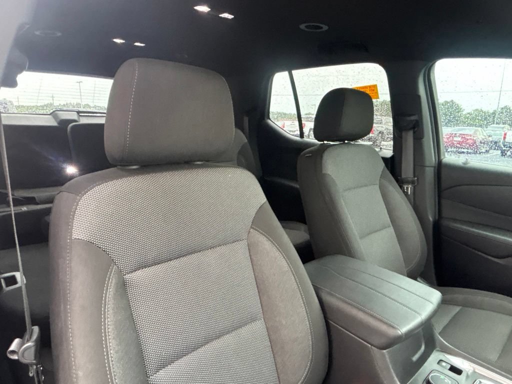 Used 2023 Chevrolet Traverse LT FWD image 25