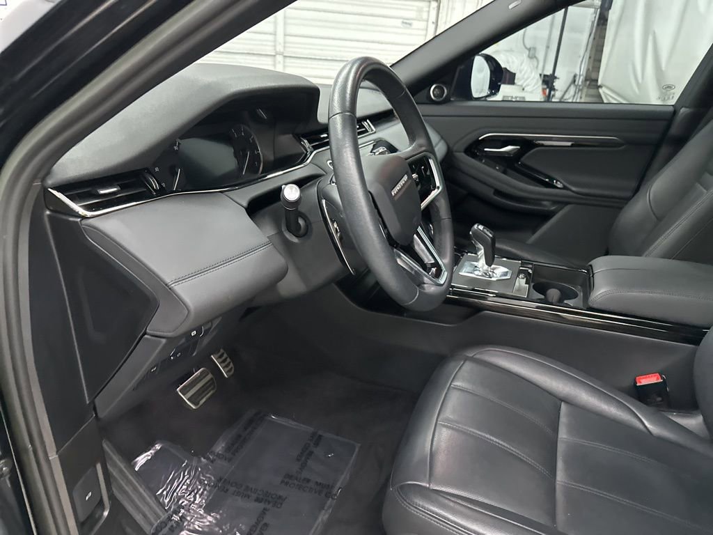 Used 2023 Land Rover Range Rover Evoque R-Dynamic SE image 9