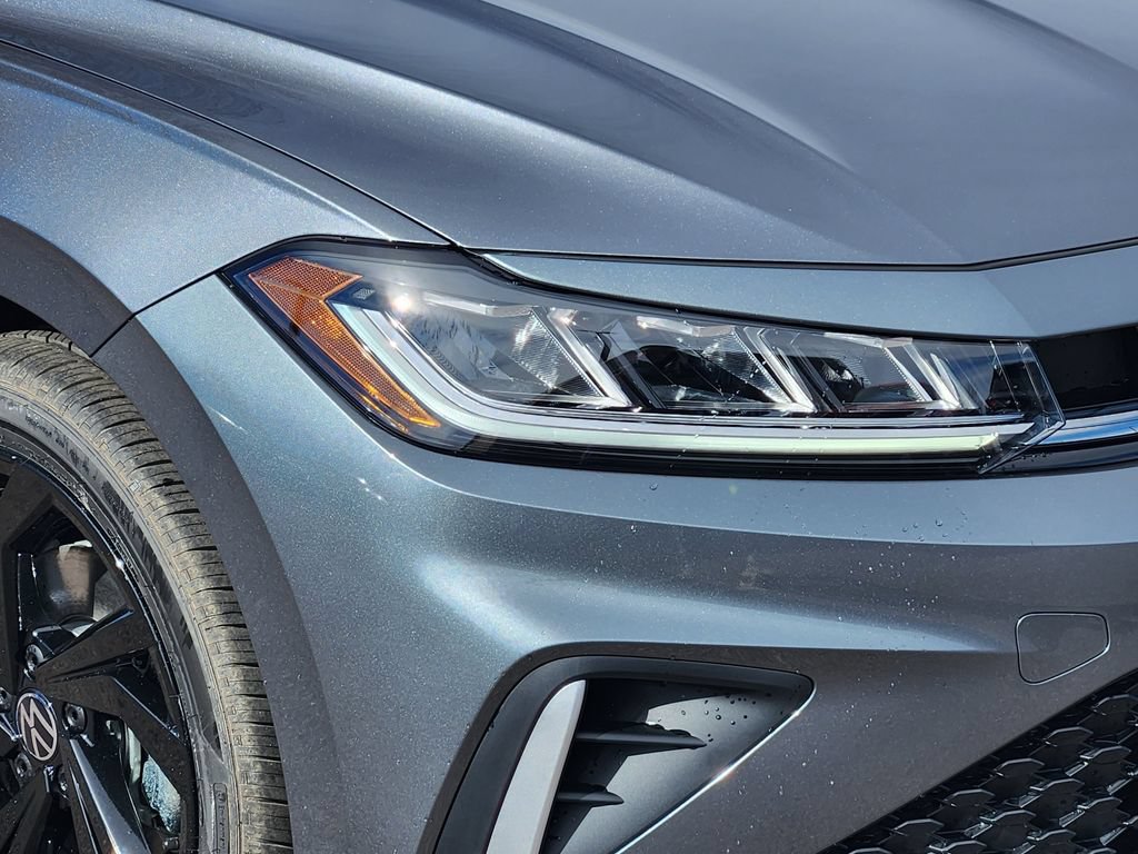 New 2026 Volkswagen Jetta SE FWD image 28