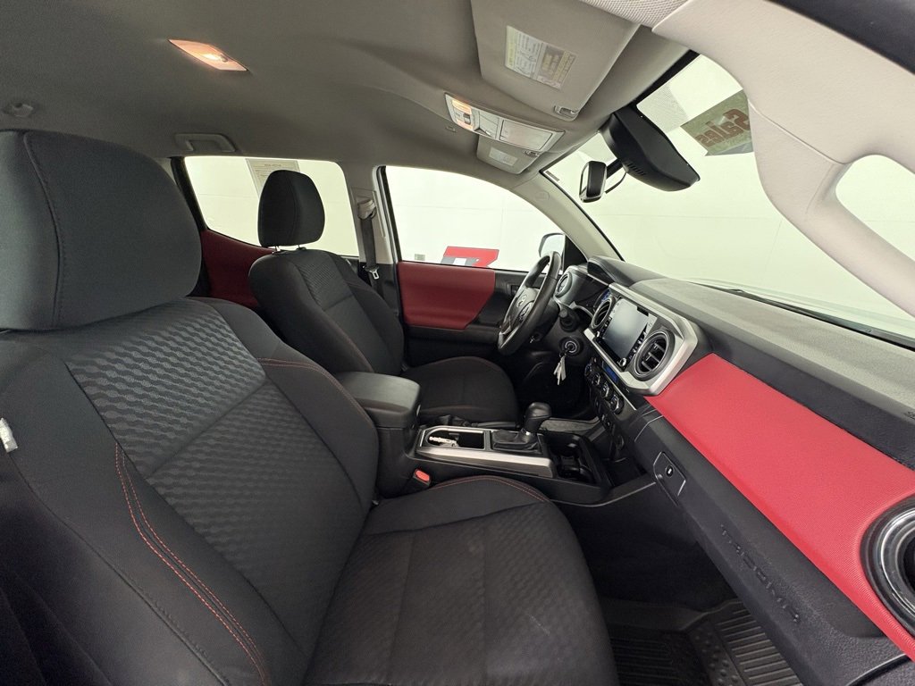 Used 2022 Toyota Tacoma SR5 image 27