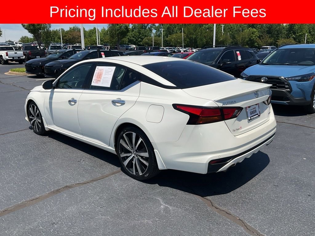 Used 2020 Nissan Altima 2.0 Platinum FWD image 17