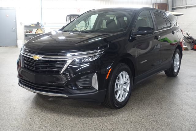 Used 2024 Chevrolet Equinox LT image 3