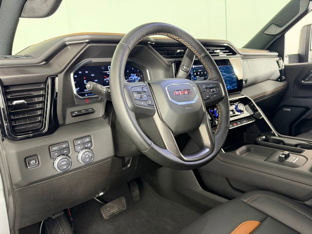 Used 2025 GMC Sierra 2500 AT4 w/ AT4 Premium Plus Package AWD/4WD image 23