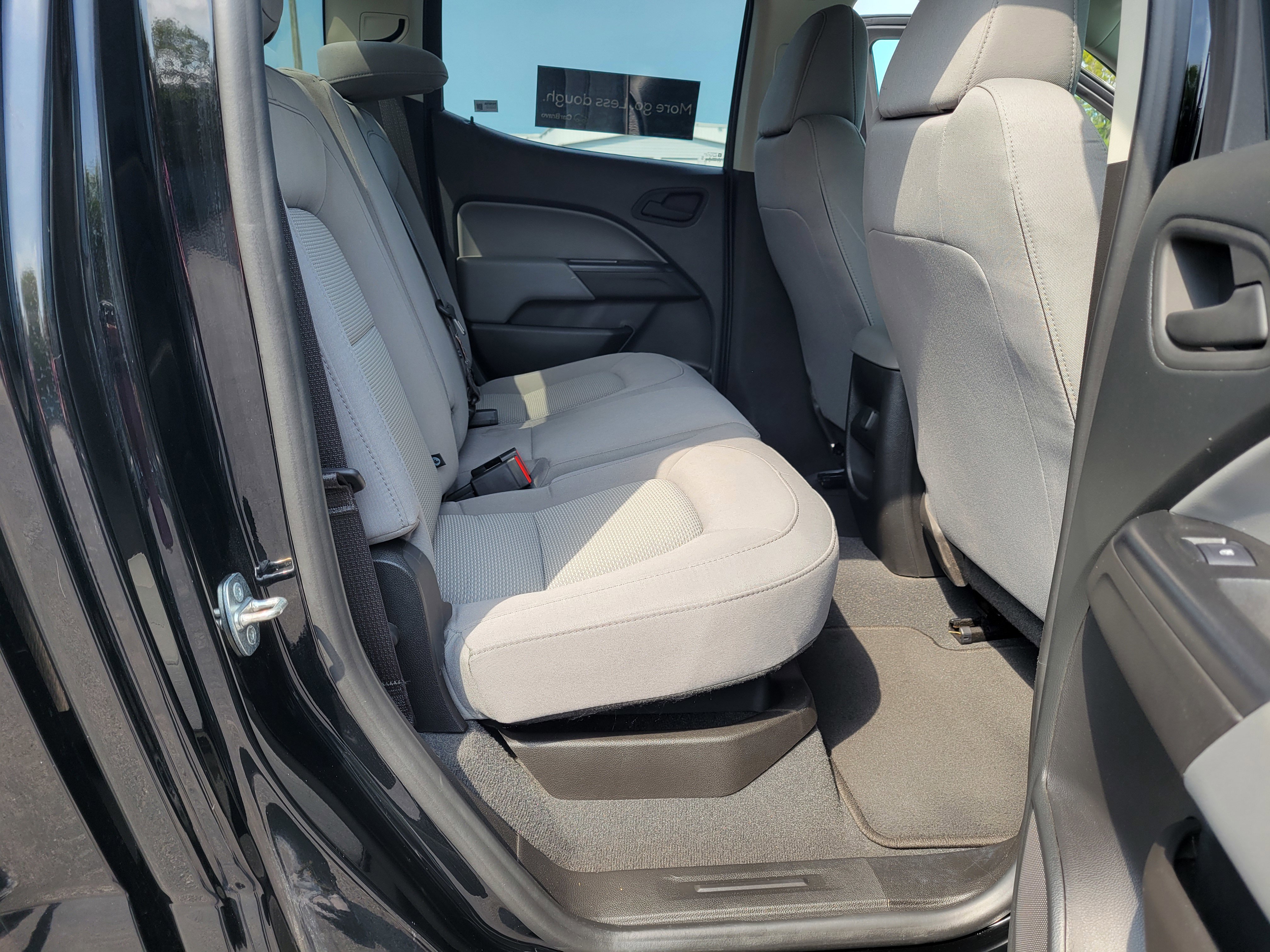 Certified 2022 Chevrolet Colorado W/T w/ Custom Special Edition image 33