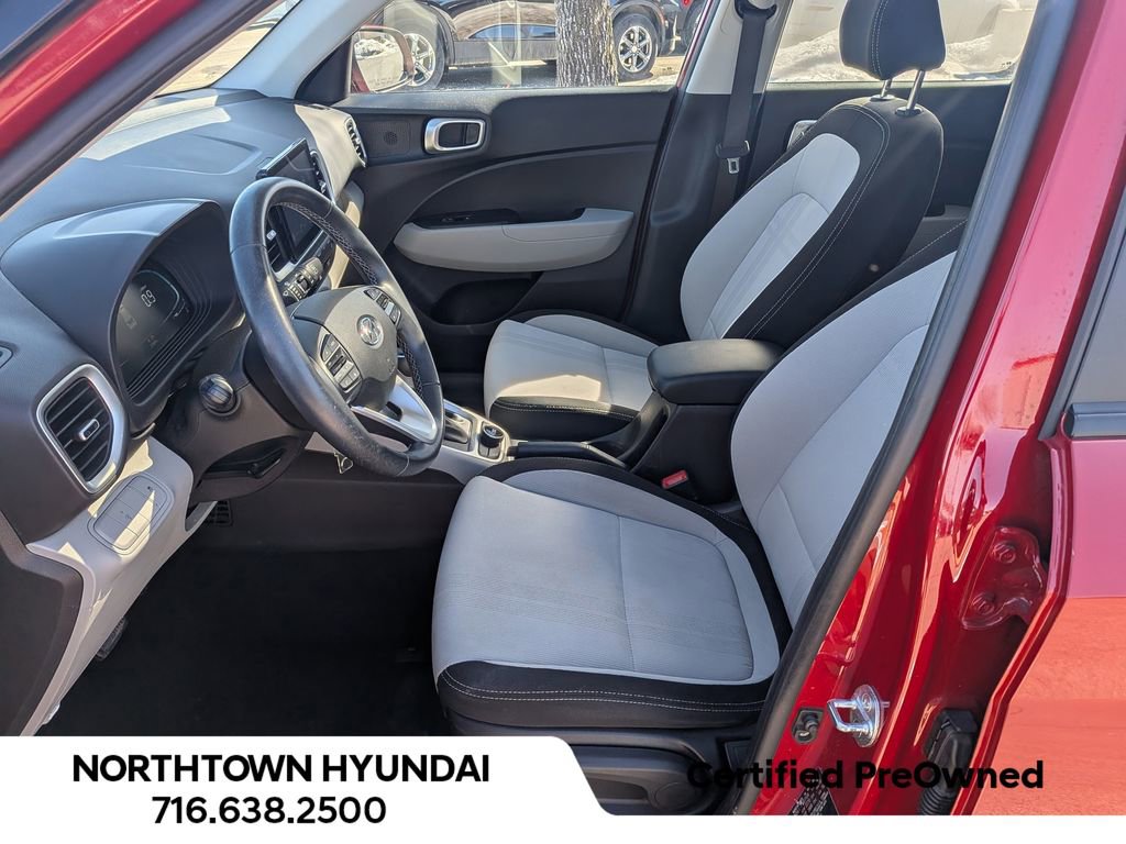 Certified 2023 Hyundai Venue SEL image 11