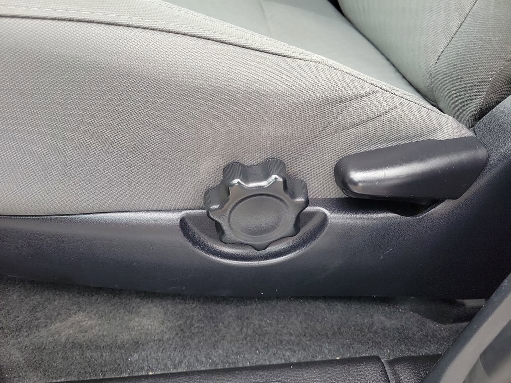 Used 2021 Toyota Tacoma SR image 13