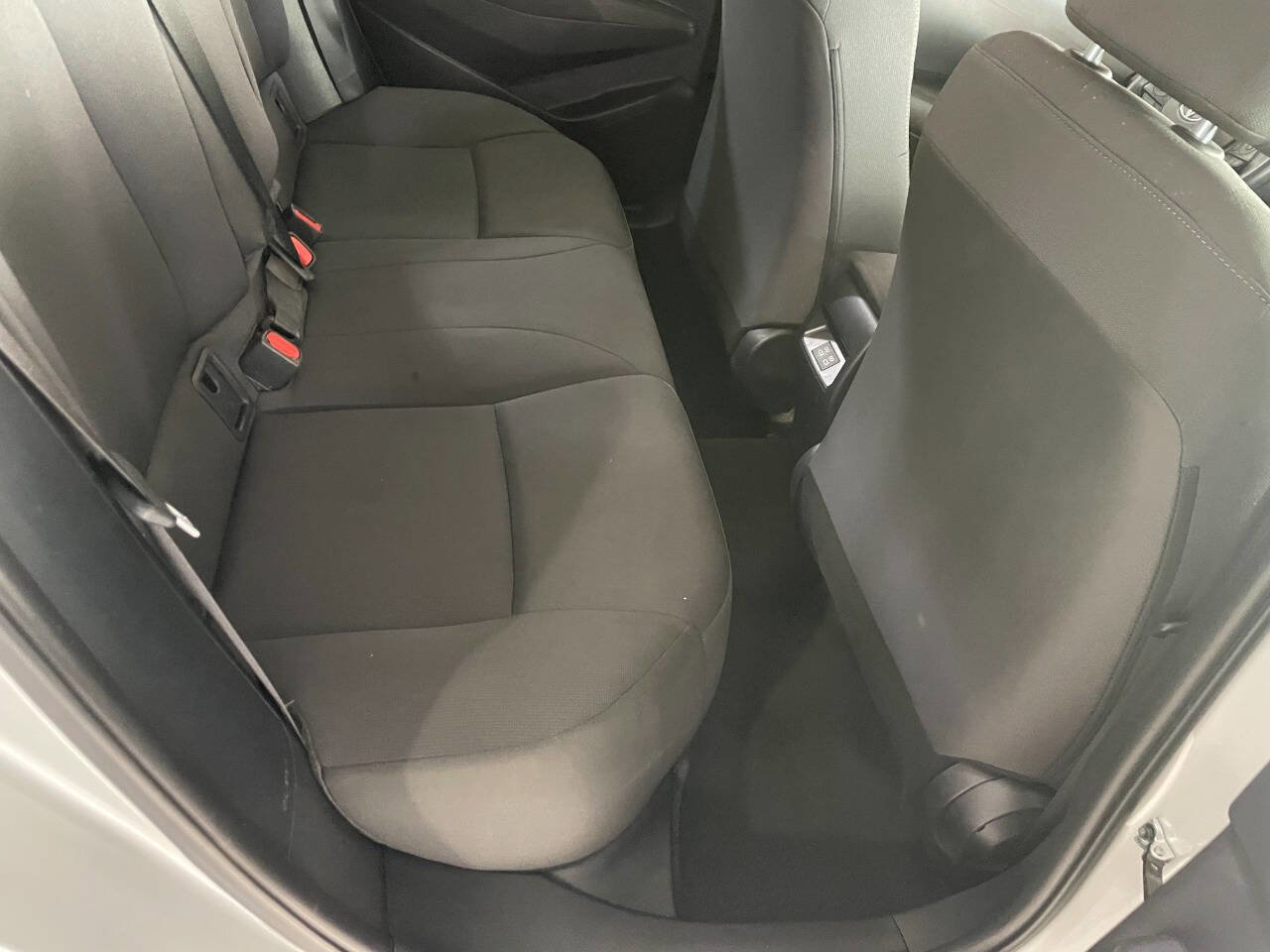 Used 2024 Toyota Corolla LE image 23