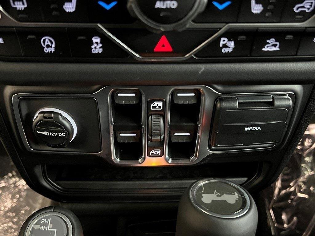 New 2025 Jeep Wrangler Sahara image 23