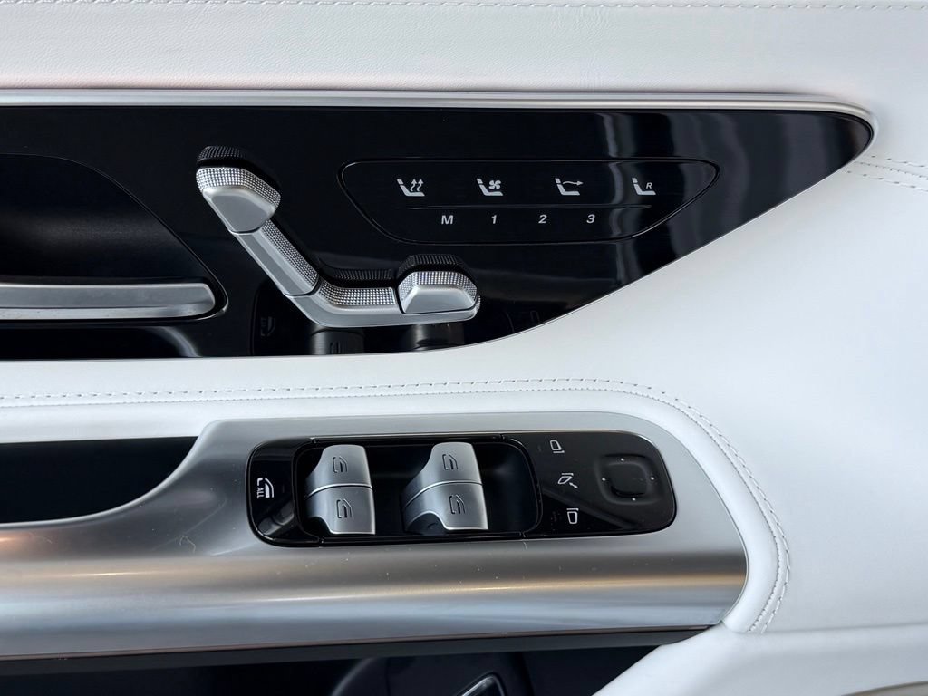 New 2026 Mercedes-Benz Maybach SL 680 image 13