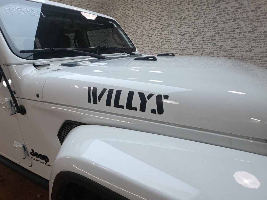 Used 2021 Jeep Gladiator Willys image 8