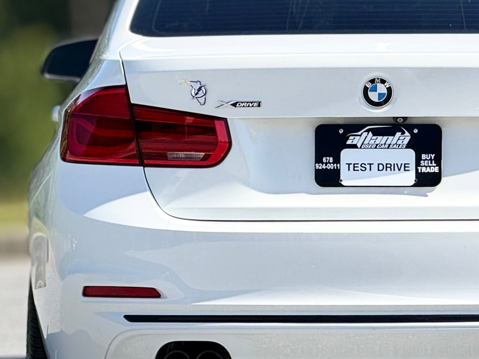 Used 2018 BMW 330i xDrive Sedan w/ Convenience Package AWD/4WD image 16