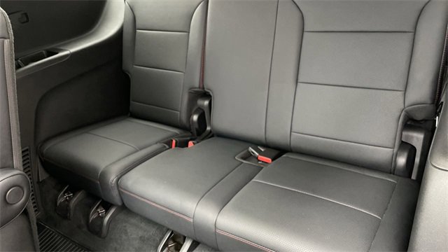 Used 2024 Chevrolet Traverse RS image 24