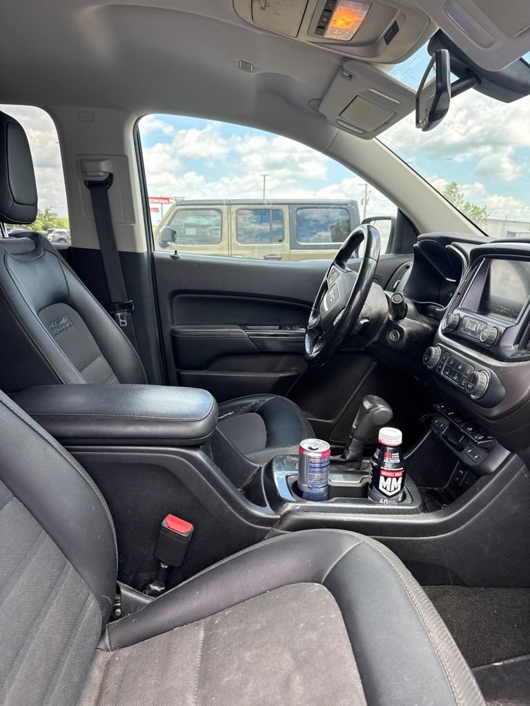 Used 2017 GMC Canyon SLE w/ All Terrain Package AWD/4WD image 6