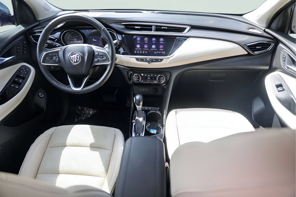 Used 2022 Buick Encore GX Essence w/ Experience Buick Package FWD image 27
