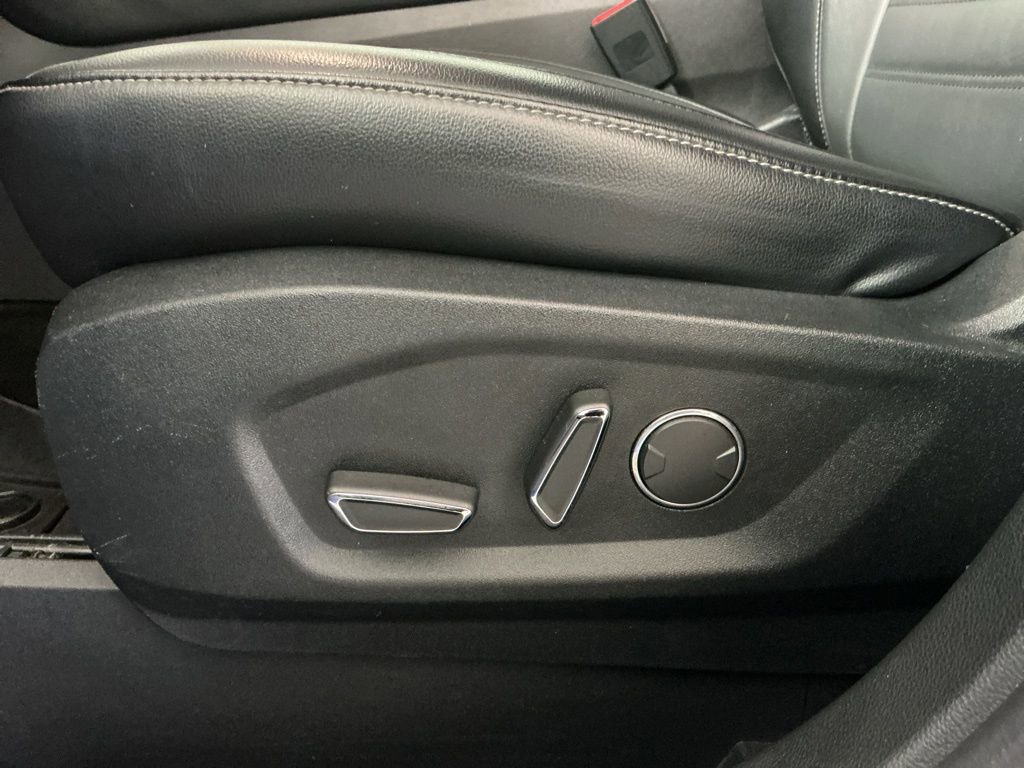 Used 2018 Ford Edge SEL w/ Equipment Group 201A image 21