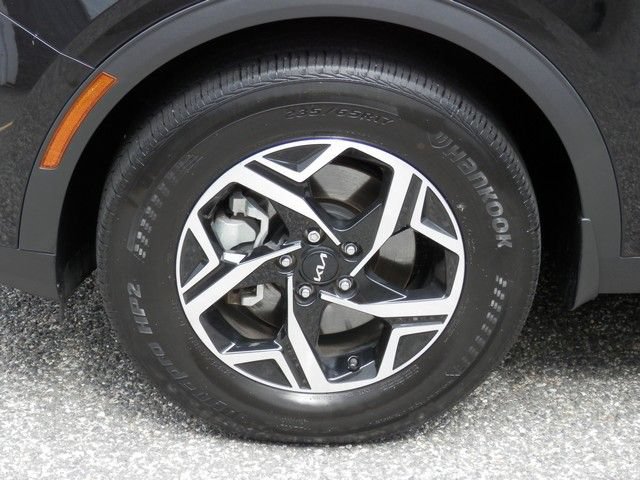 Used 2023 Kia Sportage LX AWD/4WD image 13