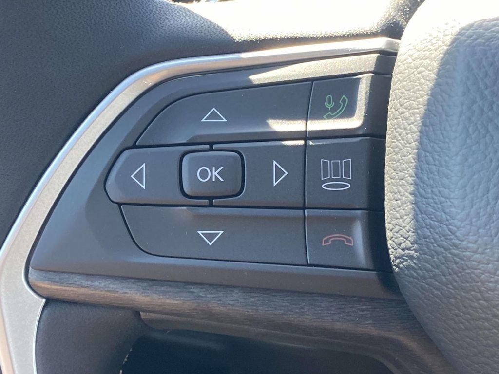 New 2026 Jeep Grand Cherokee Altitude AWD/4WD image 54