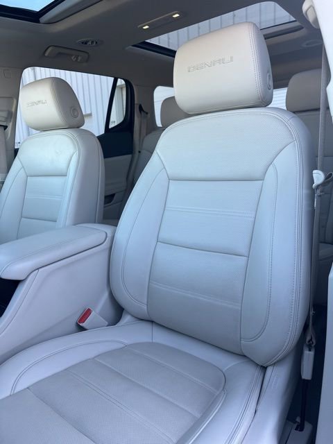 Used 2022 GMC Acadia Denali w/ Denali Ultimate Package image 40