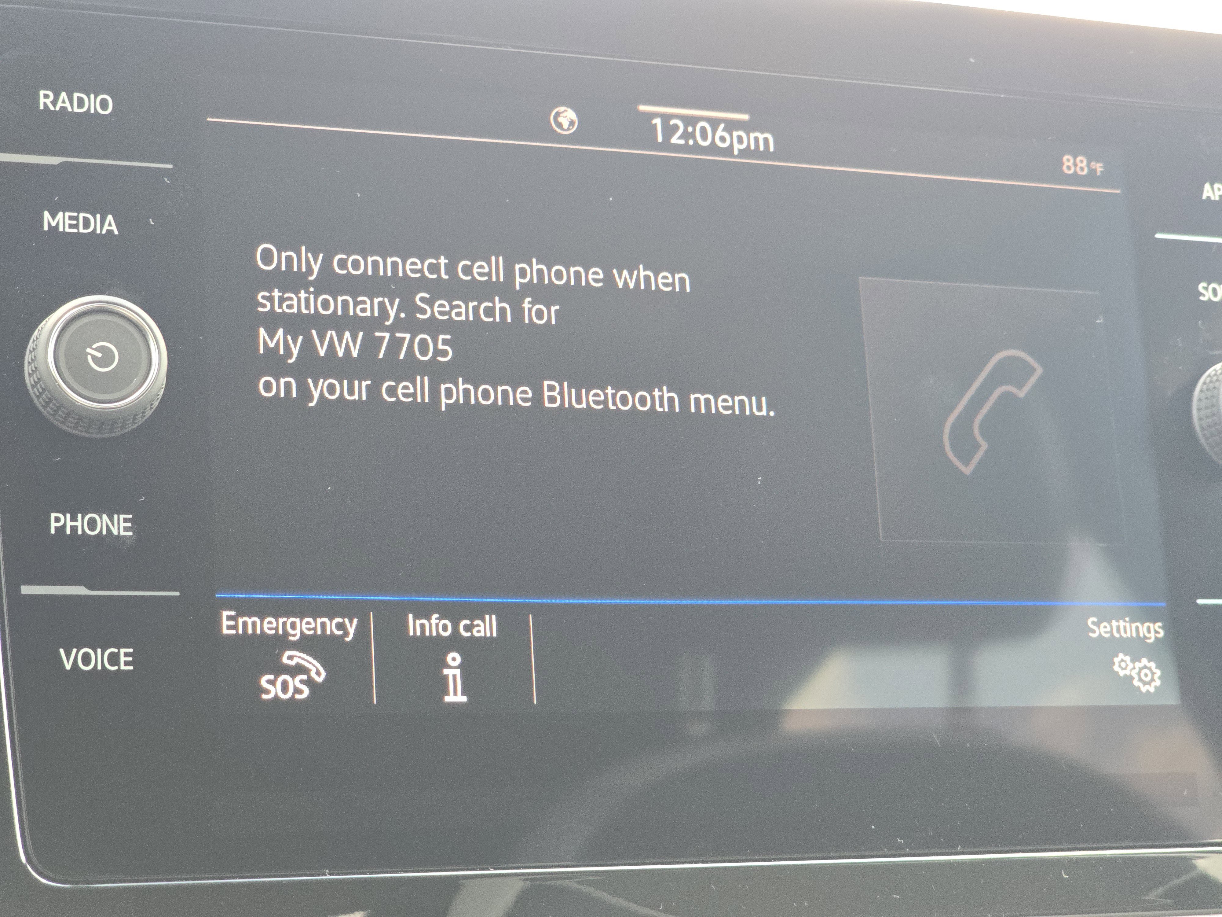 New 2025 Volkswagen Taos SE image 11