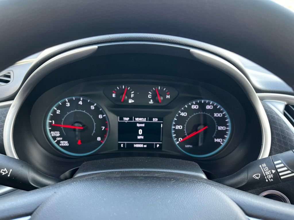 Used 2022 Chevrolet Malibu LT FWD image 12