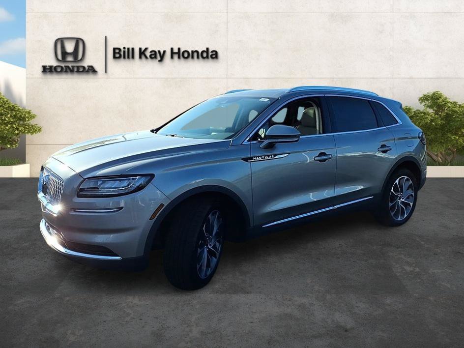 Used 2023 Lincoln Nautilus Reserve AWD/4WD image 6
