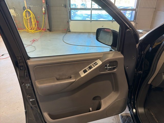 Used 2011 Nissan Pathfinder SV w/ Protection Pkg image 19