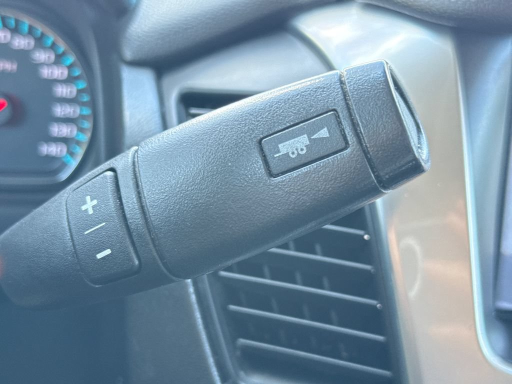 Used 2018 Chevrolet Tahoe LS w/ Enhanced Driver Alert Package RWD image 23