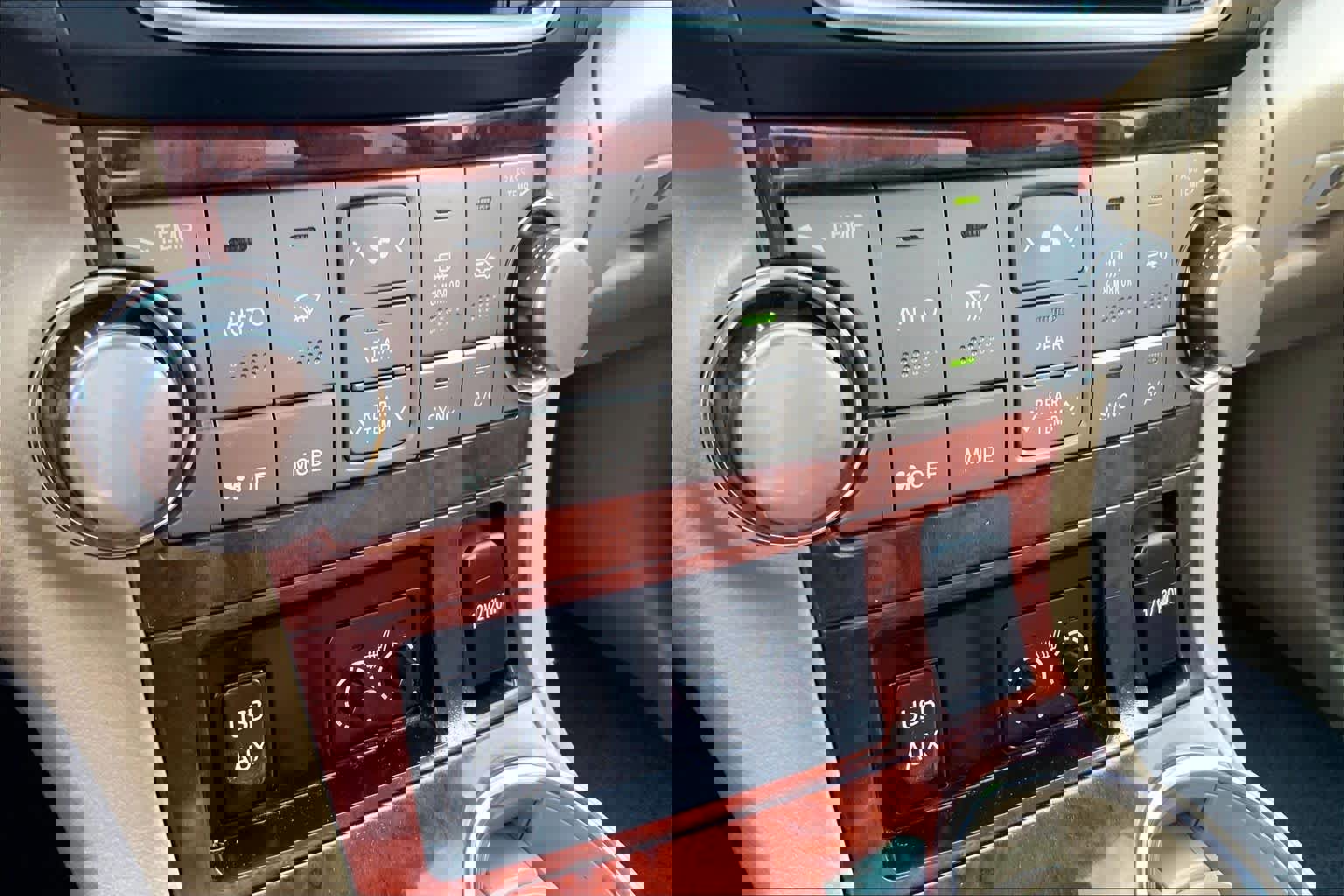 Used 2013 Toyota Highlander Limited image 31