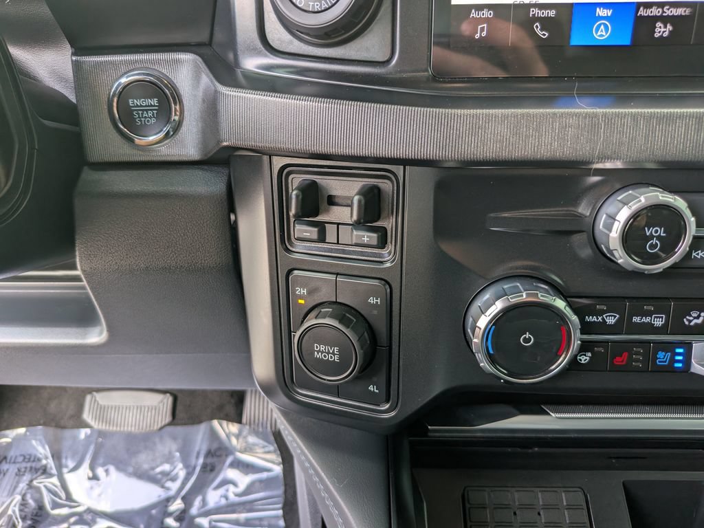 Used 2026 Ford F350 Platinum AWD/4WD image 32