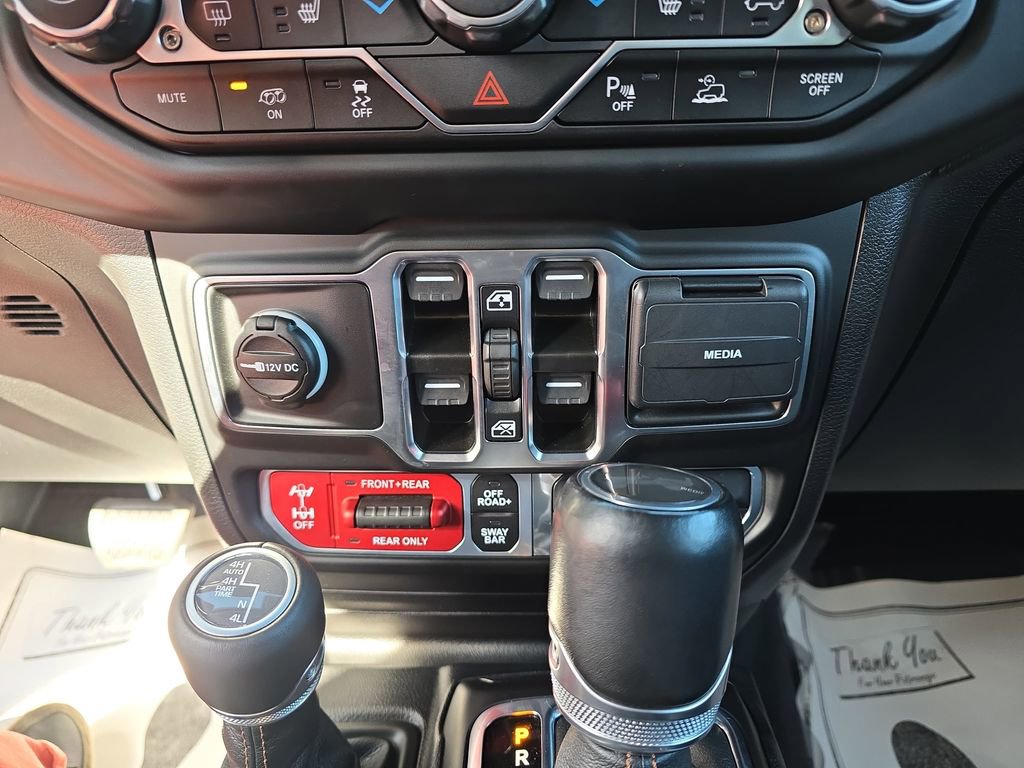 Used 2023 Jeep Wrangler Rubicon 392 image 33