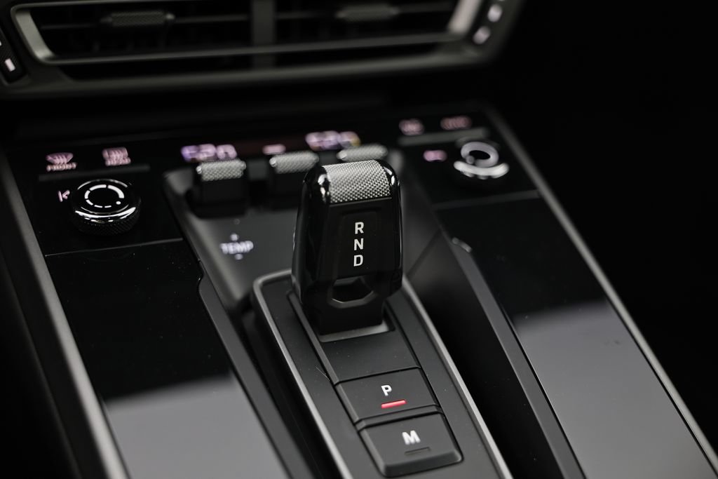 Certified 2022 Porsche 911 Carrera RWD image 38