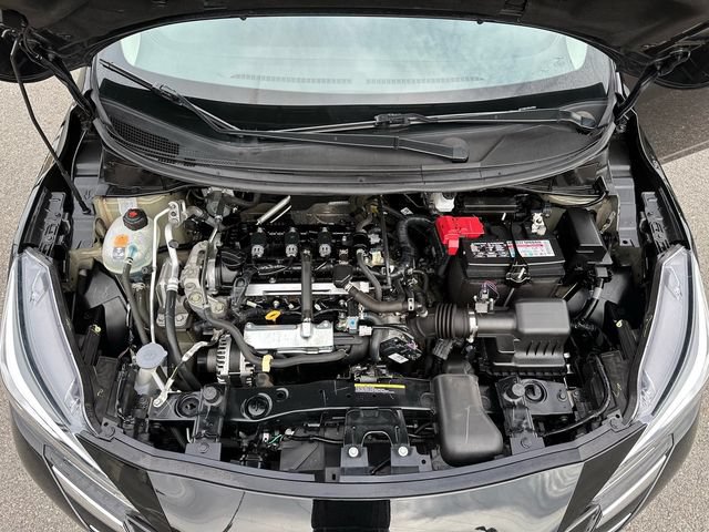Used 2024 Nissan Versa SV FWD image 7