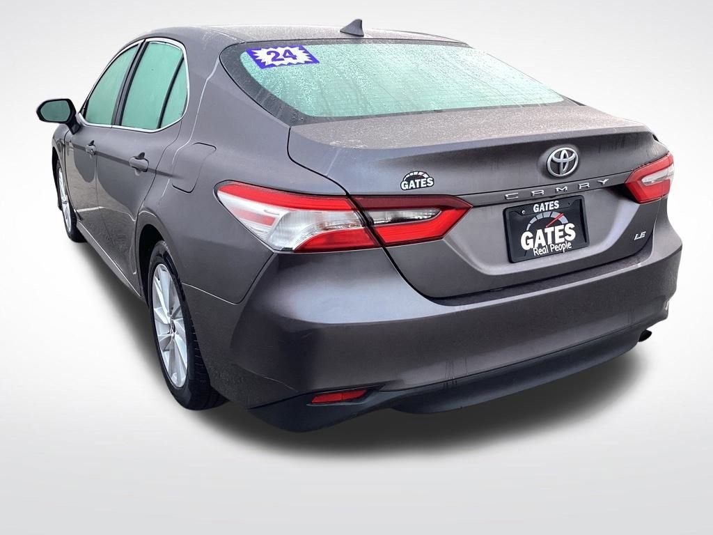 Used 2024 Toyota Camry LE image 9