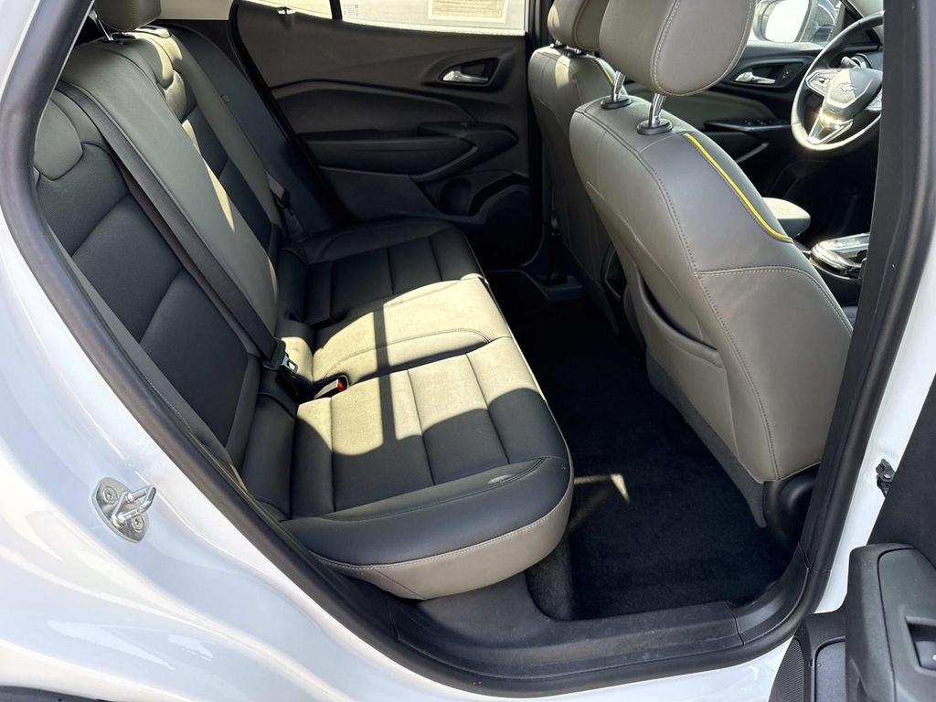 Used 2024 Chevrolet Trax ACTIV FWD image 21