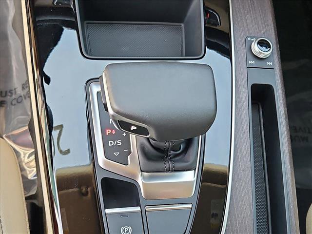 Used 2023 Audi Q5 2.0T Premium image 12