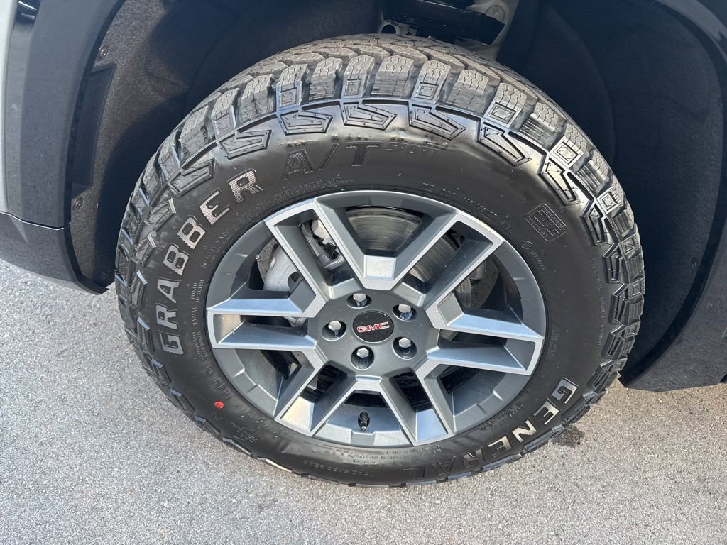 New 2026 GMC Terrain AT4 image 38