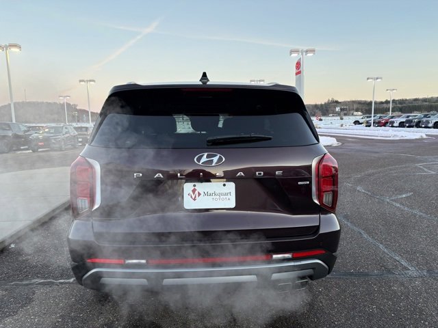 Used 2023 Hyundai Palisade Limited image 3