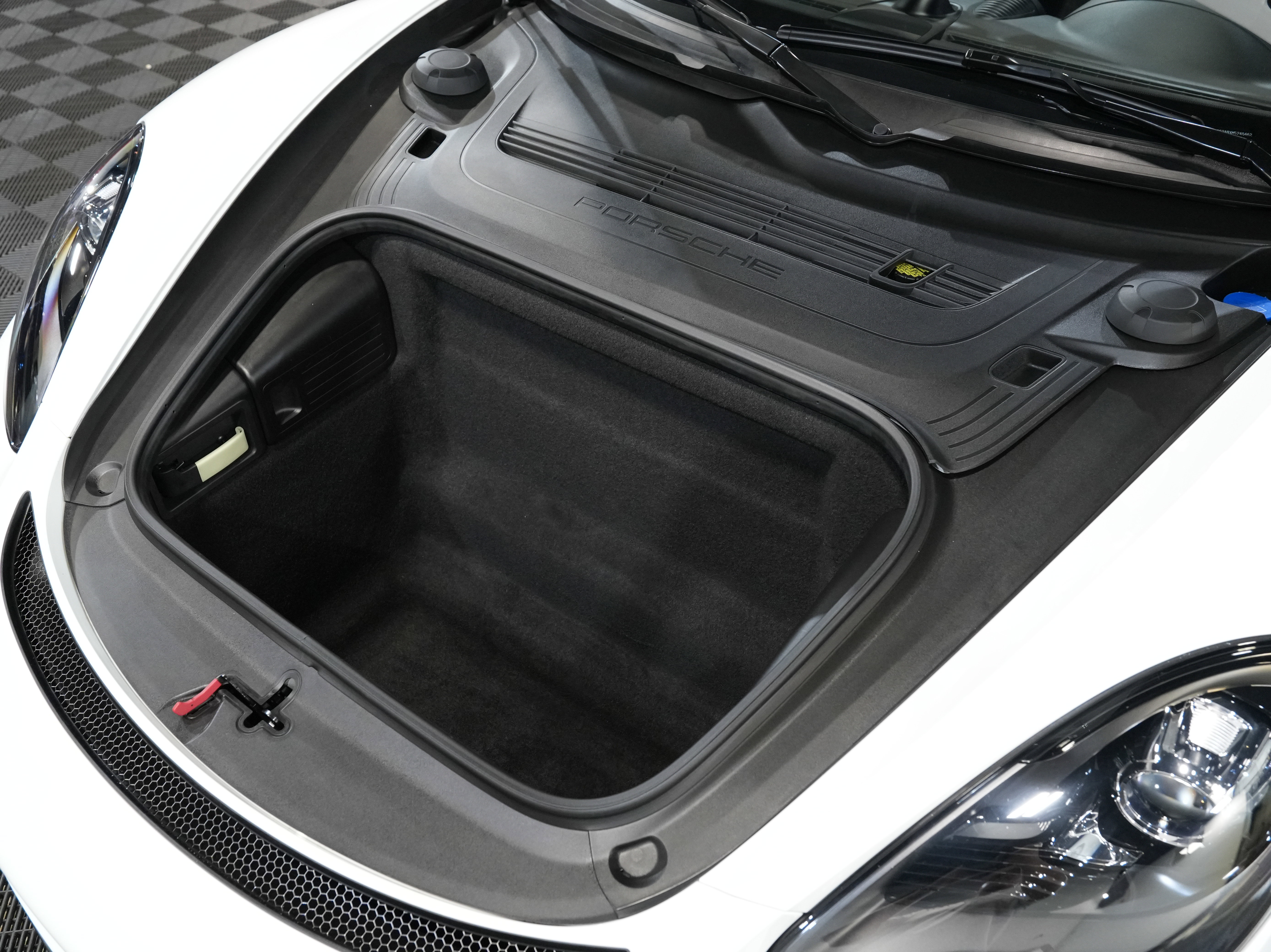 Used 2021 Porsche 718 Boxster Spyder image 48