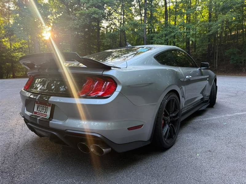 Used 2021 Ford Mustang Shelby GT500 w/ Technology Package RWD image 5