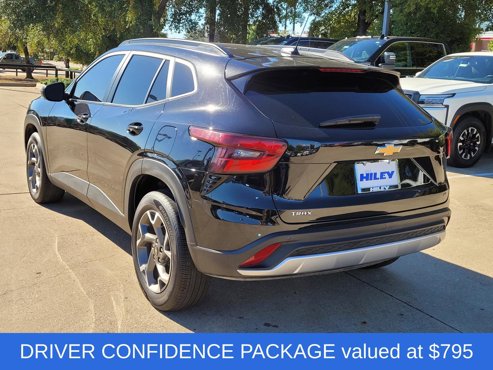 Used 2026 Chevrolet Trax LT w/ Driver Confidence Package FWD image 3