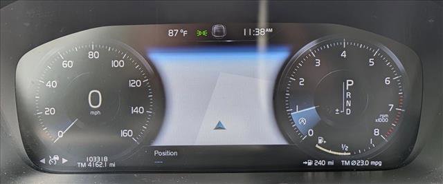 Used 2019 Volvo XC90 T6 Momentum w/ Protection Package Premier AWD/4WD image 11