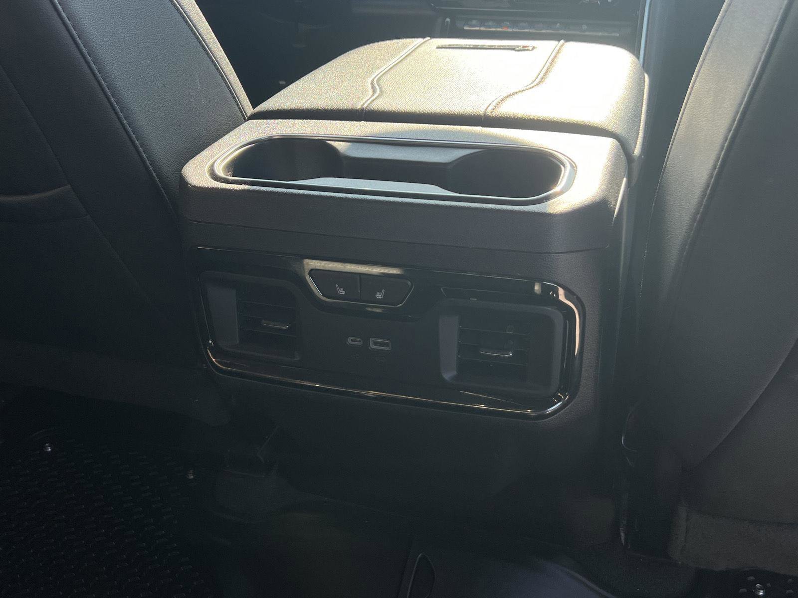 Used 2024 GMC Sierra 3500 AT4 w/ AT4 Premium Plus Package image 21