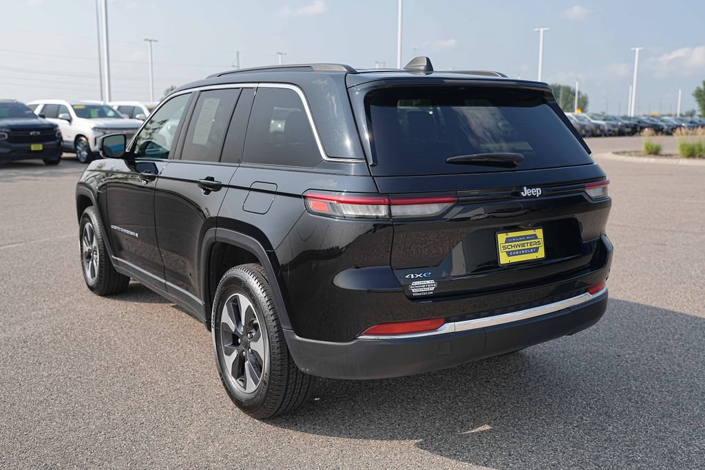 Used 2024 Jeep Grand Cherokee Limited 4xe AWD/4WD image 8