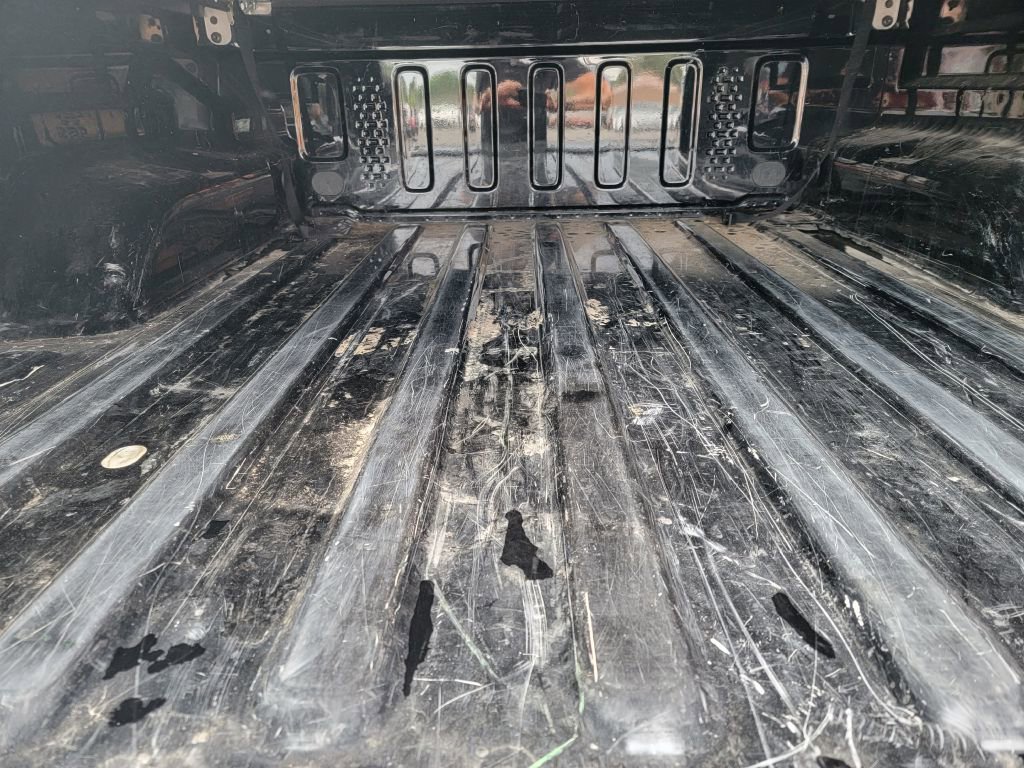 Used 2021 Jeep Gladiator Rubicon w/ Cold Weather Group image 9