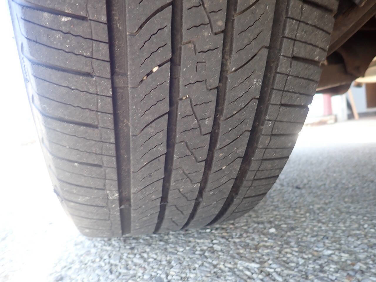 Used 2013 Subaru Outback 2.5i Premium w/ Popular Pkg 1B image 32