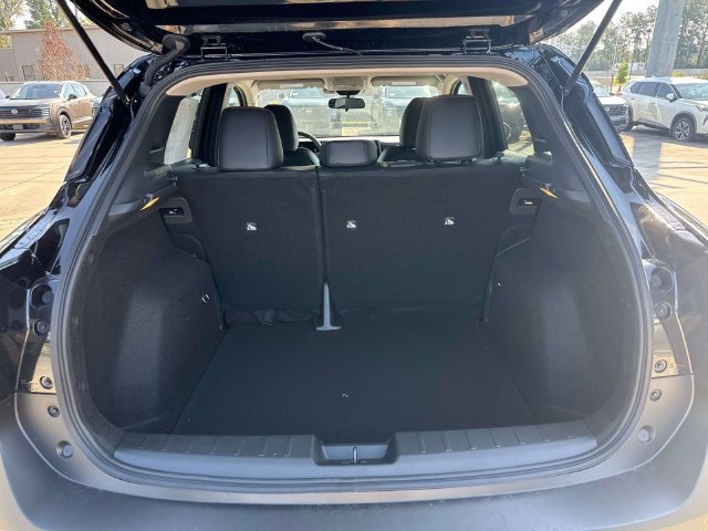 New 2027 Nissan Kicks SR FWD image 11