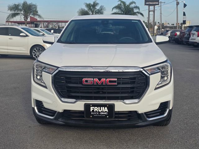 Used 2023 GMC Terrain SLE image 2